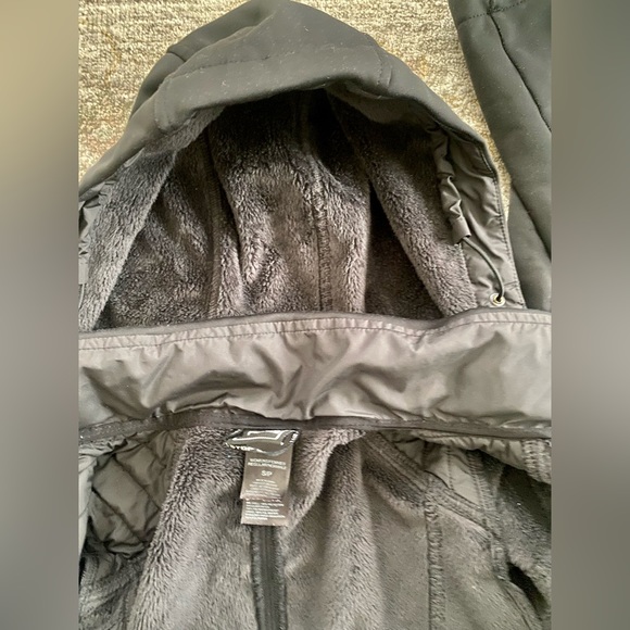 Used Women's North Face fur-lined Belted jacket - Picture 5 of 9